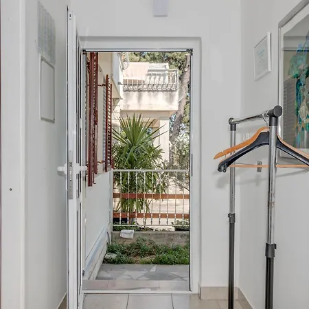 Meje Seafront Апартаменти Спліт