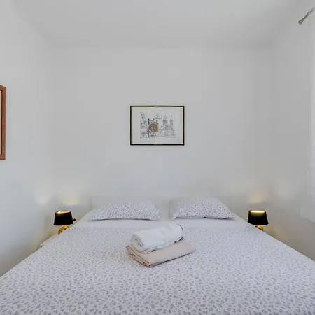 Meje Seafront Apartment *