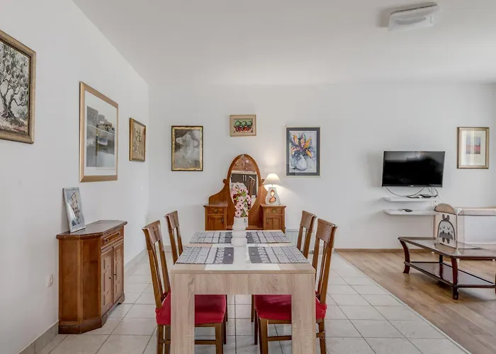 Meje Seafront Apartment Split