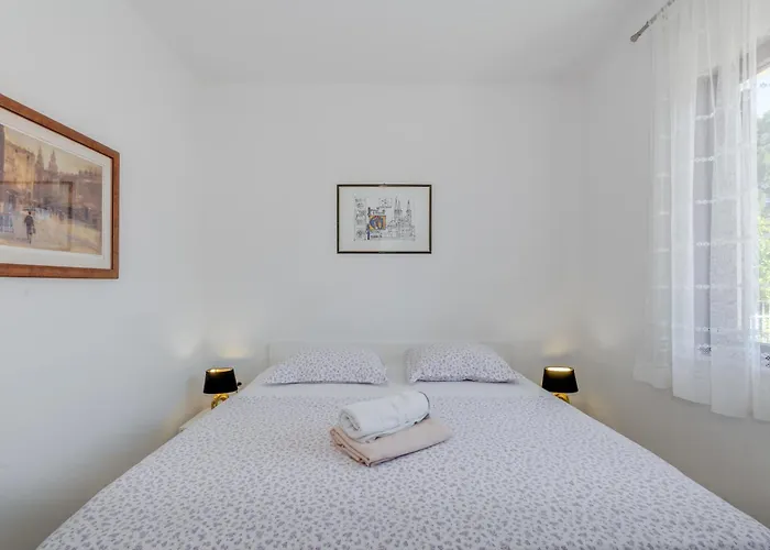 Meje Seafront Apartman *